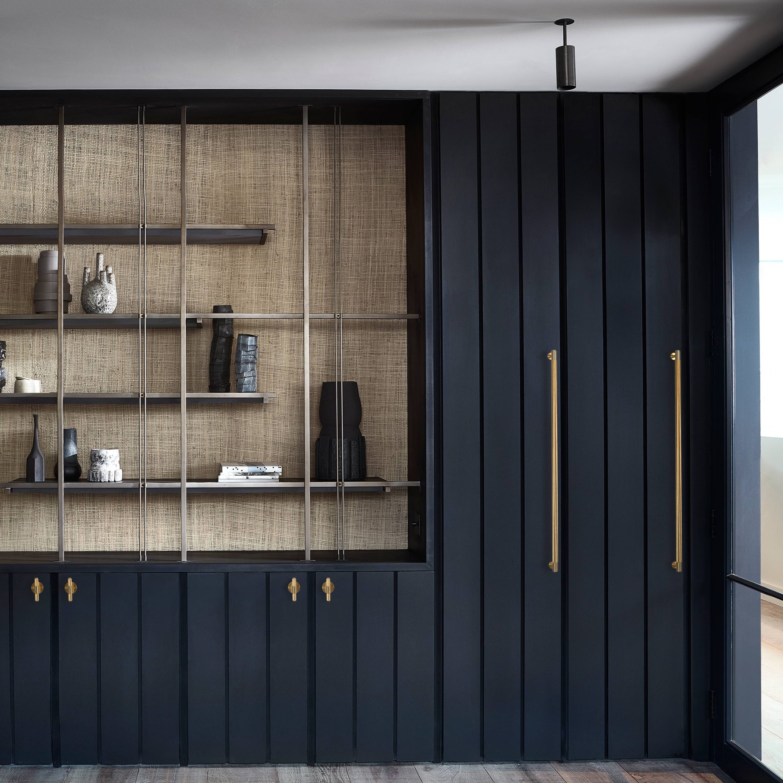 CLOSET BAR / CROSS / BRASS - Image 3