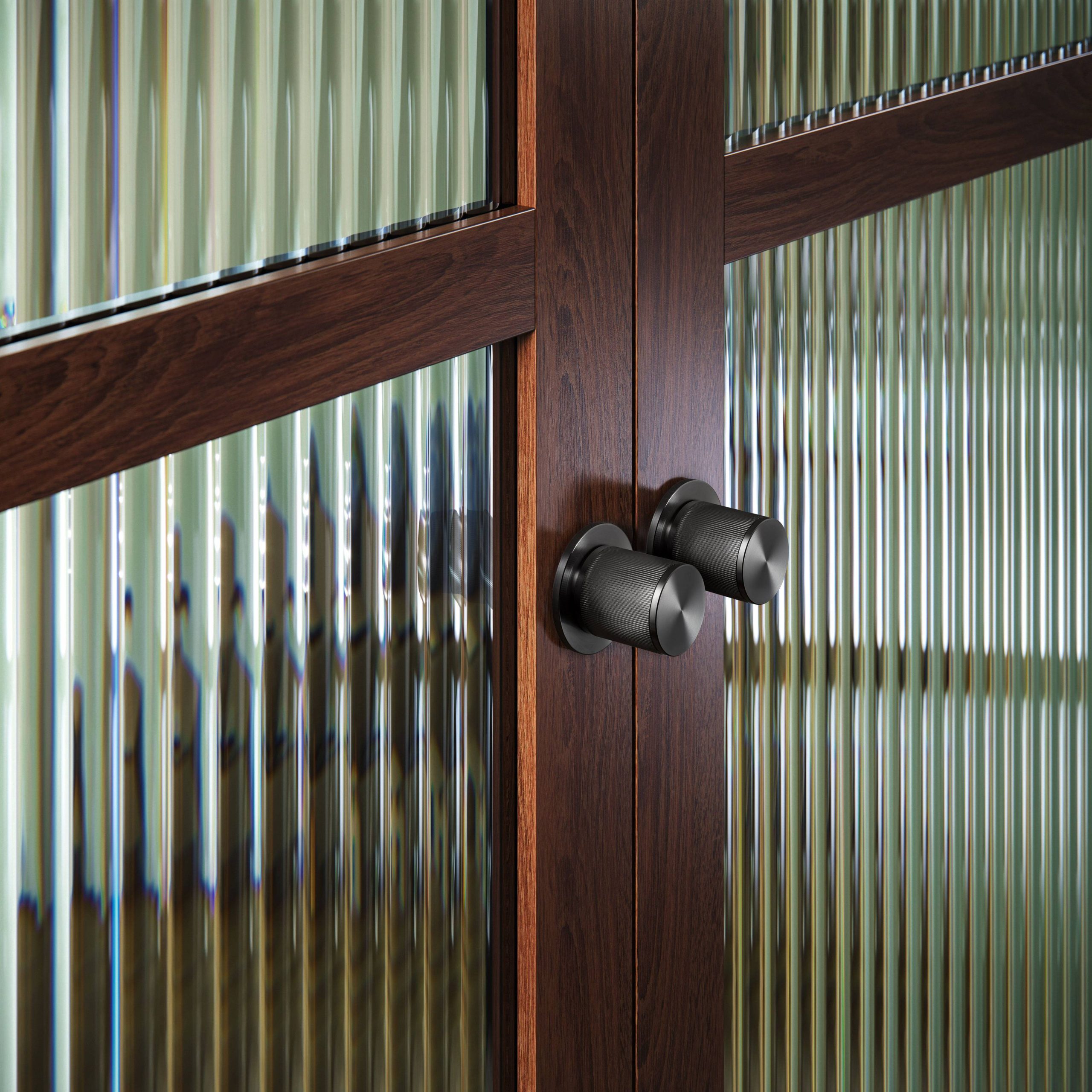 DOOR KNOB SET / PASSAGE / LINEAR / BRASS - Image 2
