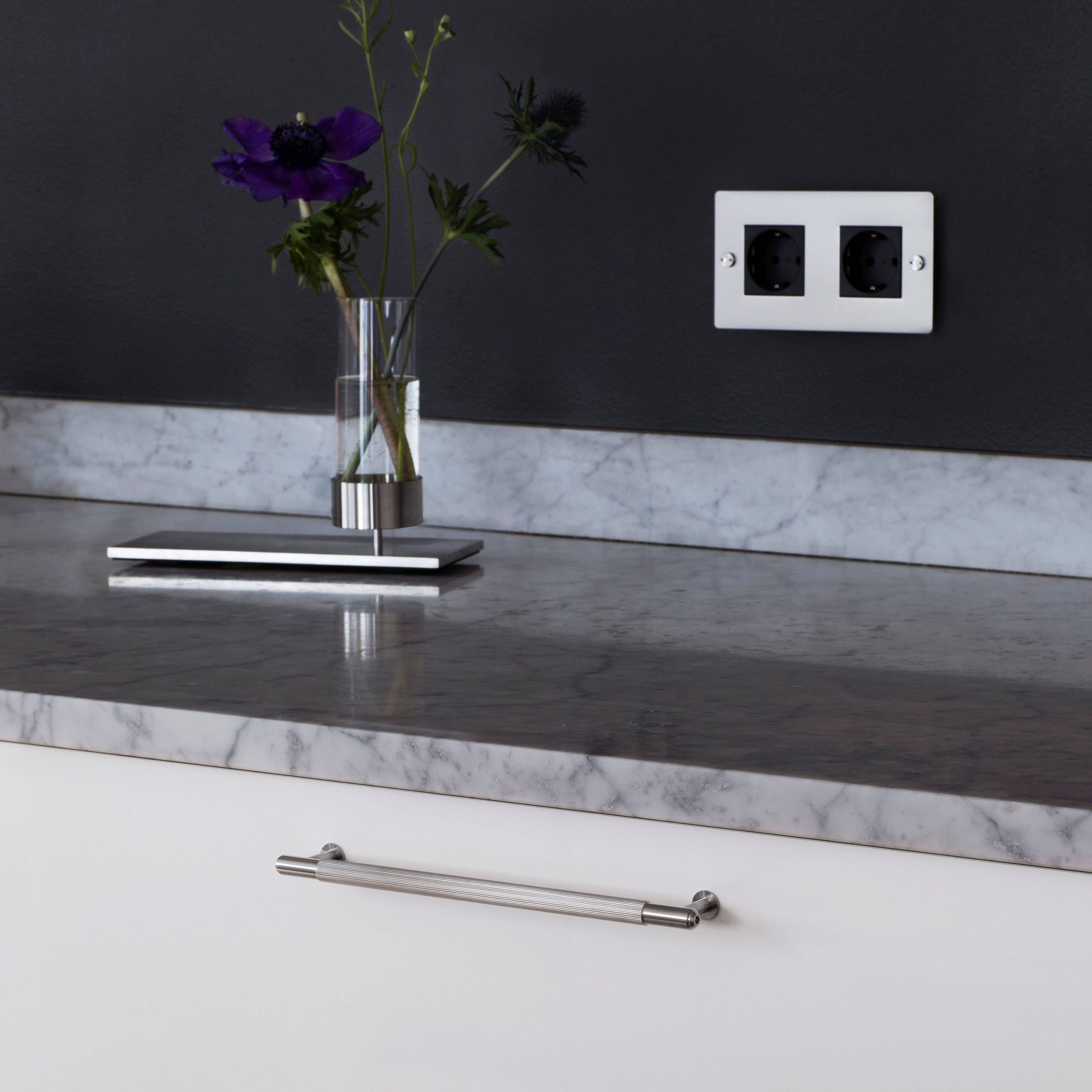 PULL BAR / LINEAR / MEDIUM / STEEL - Image 3