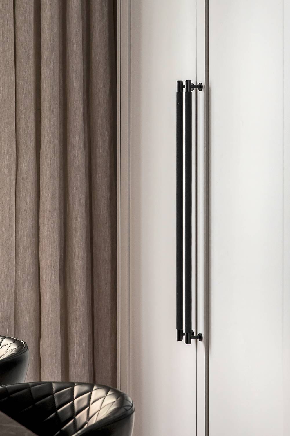 CLOSET BAR / CROSS / BLACK - Image 4