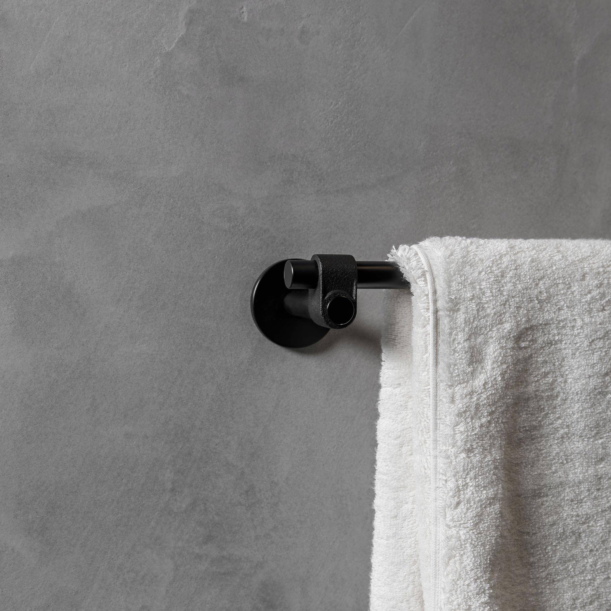 TOWEL RAIL / CAST / SMALL / WELDERS BLACK - Image 2