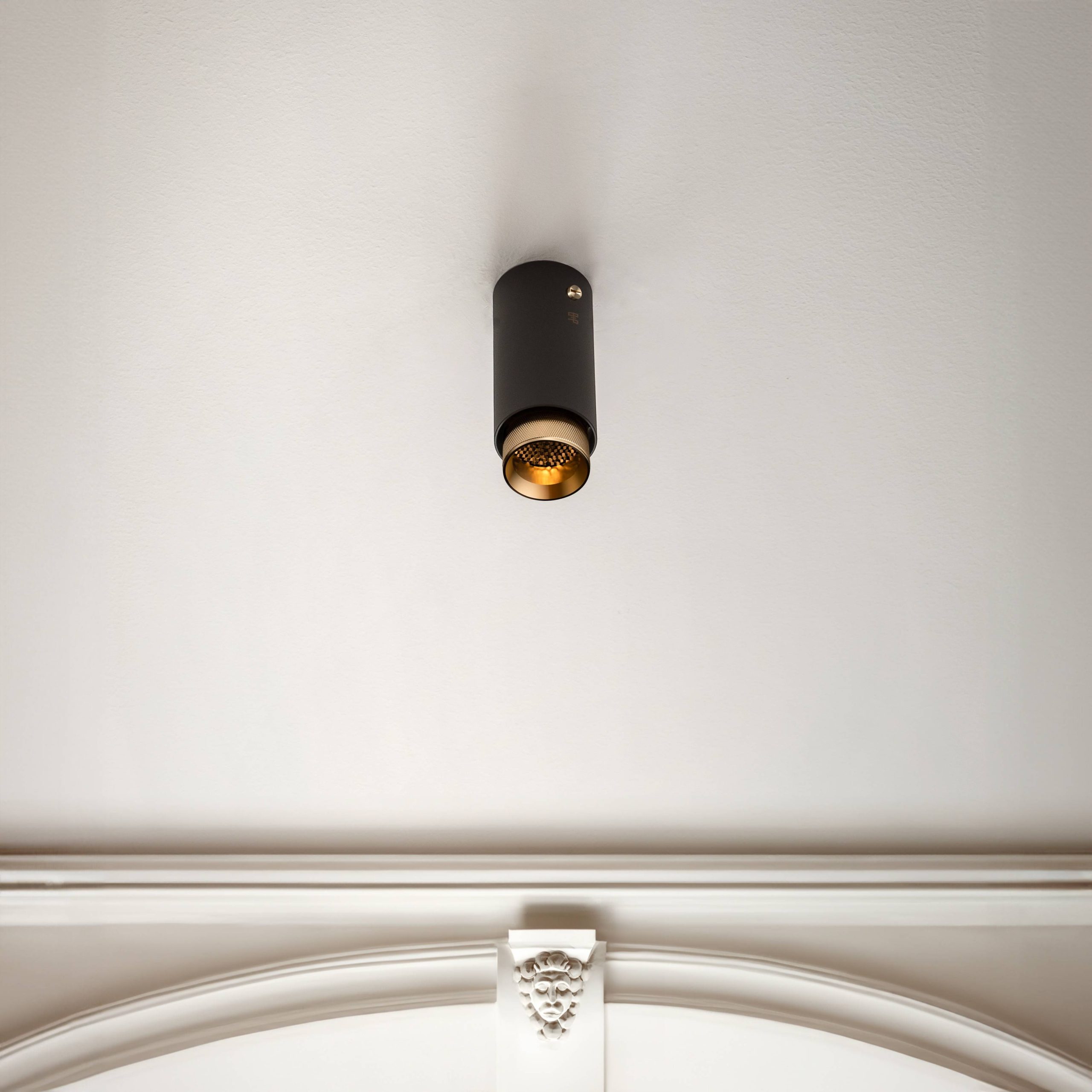 EXHAUST SURFACE / LINEAR / GRAPHITE / BRASS - Image 3
