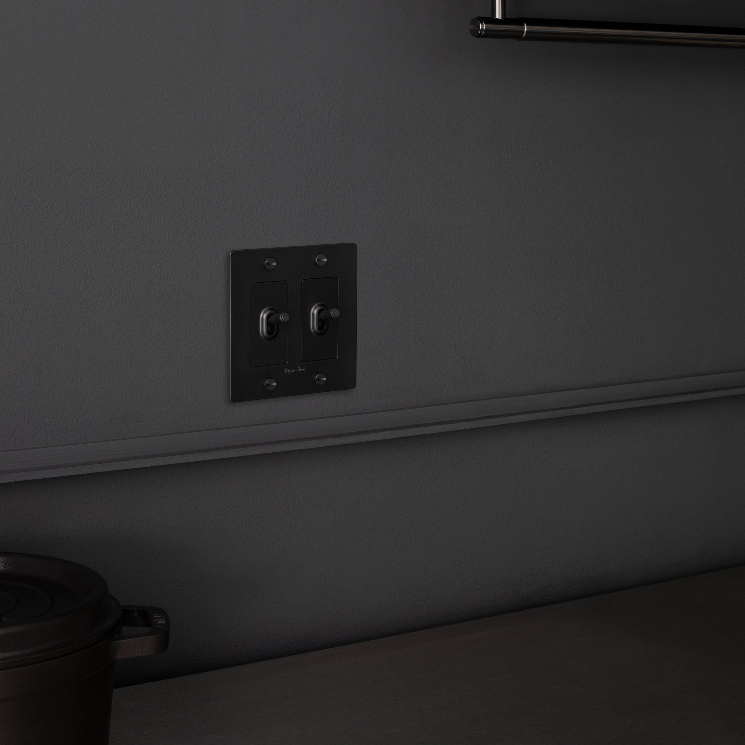 2G TOGGLE / CROSS / WITH LOGO / BLACK - Image 2