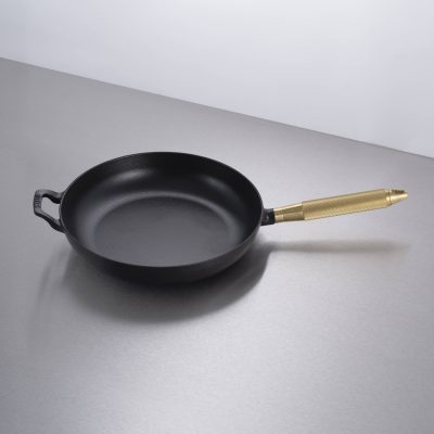 PAN / 11.02 INCHES / CROSS / STAUB / BRASS