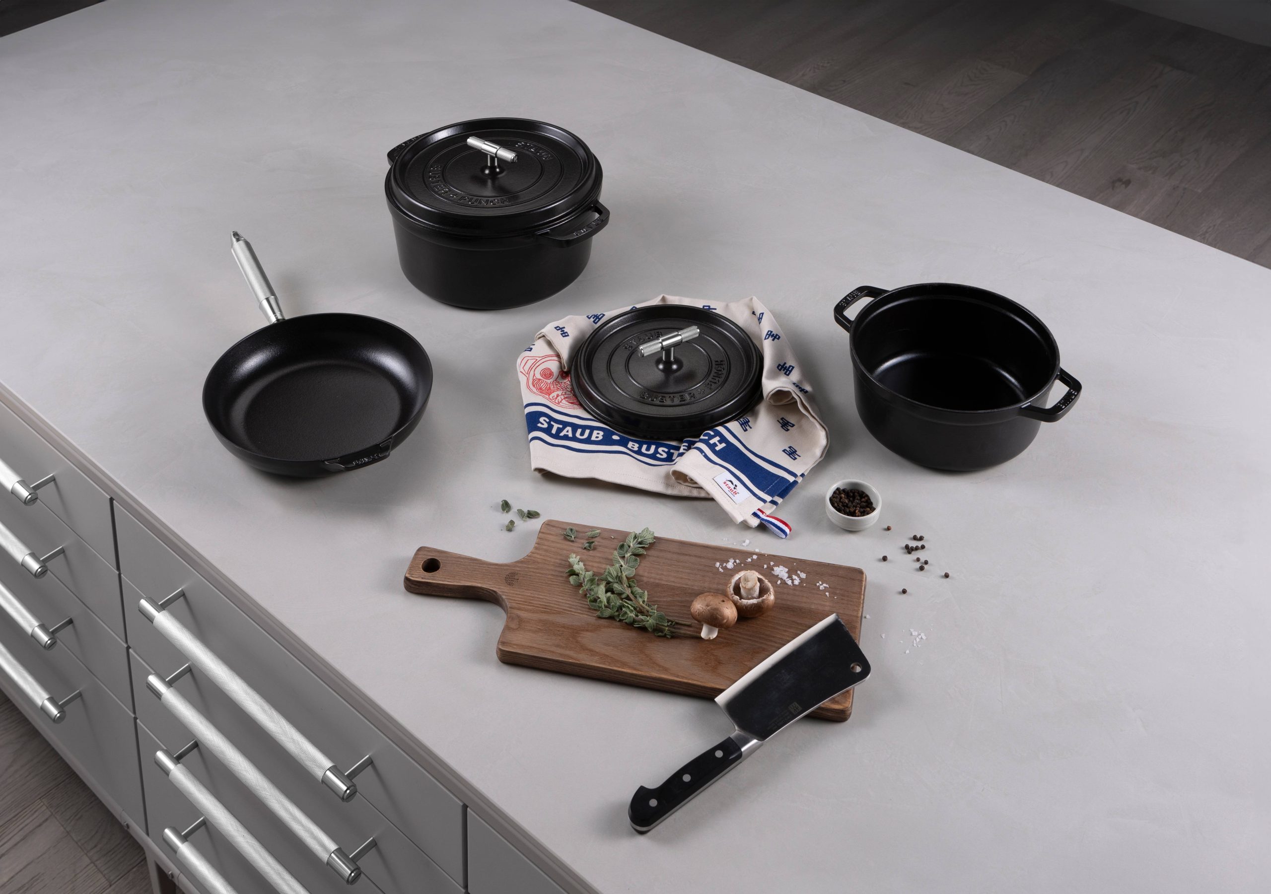 PAN / 11.02 INCHES / CROSS / STAUB / STEEL - Image 5