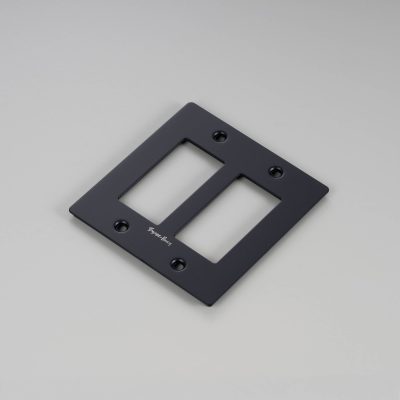 2G PLATE / WITH LOGO / BLACK