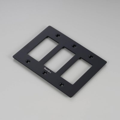 3G PLATE / WITH LOGO / BLACK