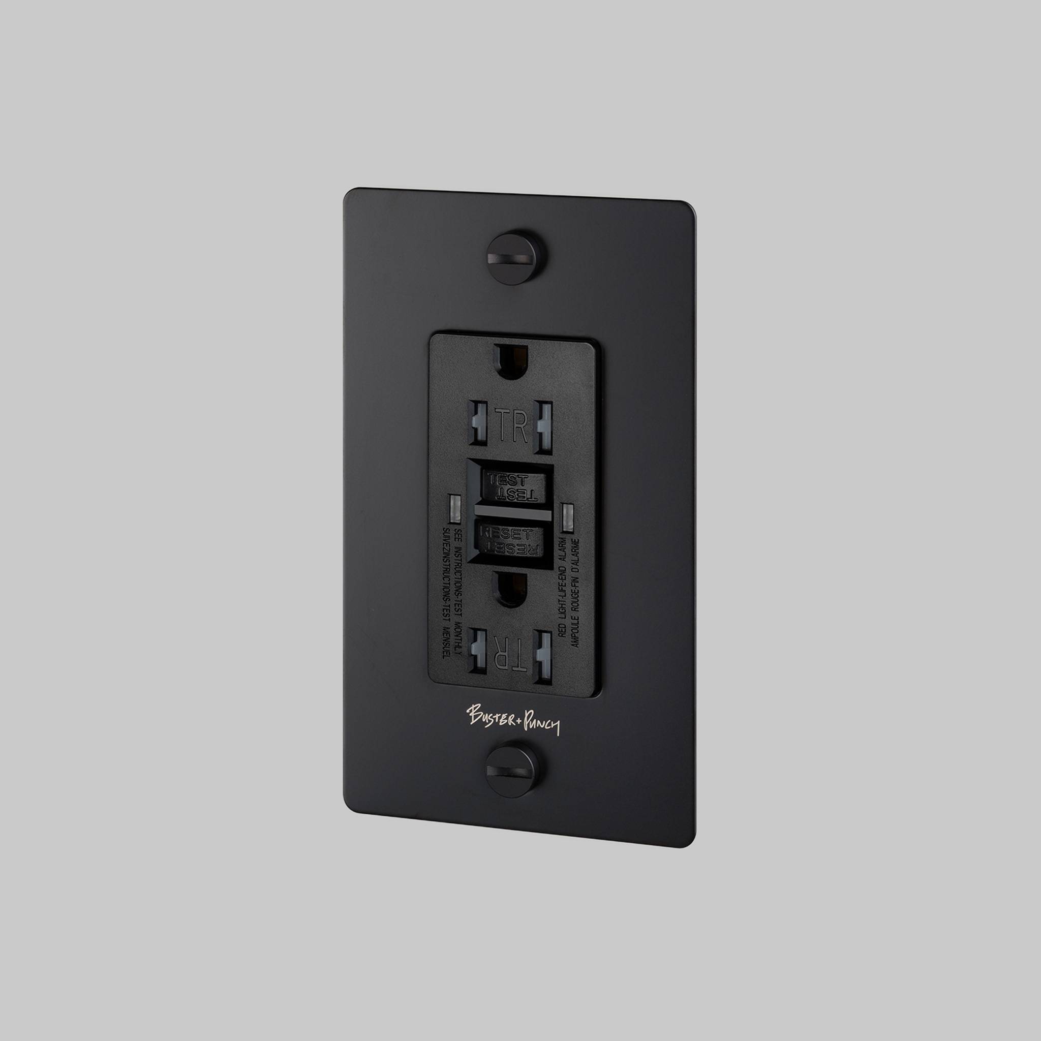 1G DUPLEX OUTLET / GFCI / CROSS / WITH LOGO / BLACK