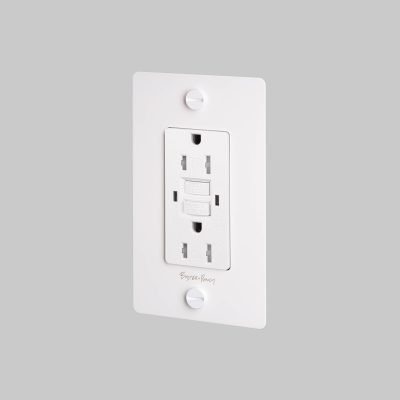 1G DUPLEX OUTLET / GFCI / CROSS / WITH LOGO / WHITE