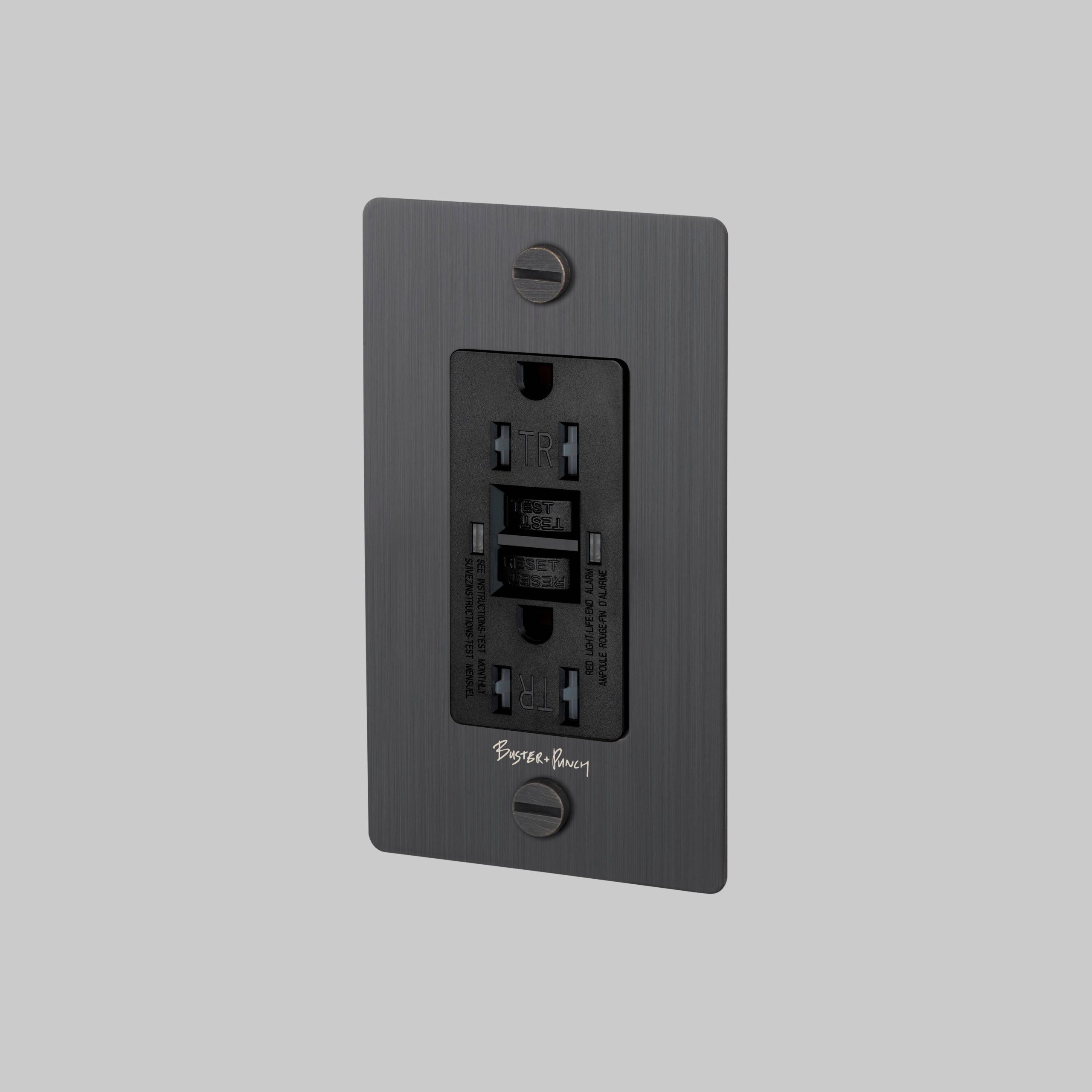 1G DUPLEX OUTLET / GFCI / CROSS / WITH LOGO / SMOKED BRONZE