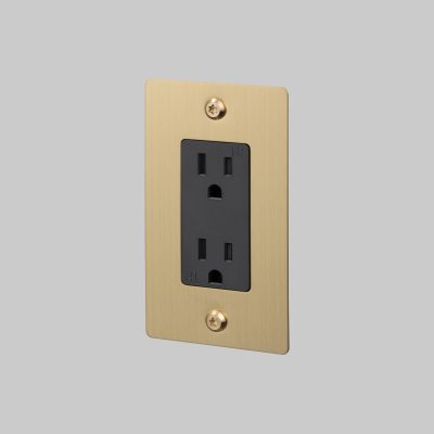 1G DUPLEX OUTLET / LINEAR / WITHOUT LOGO / BRASS