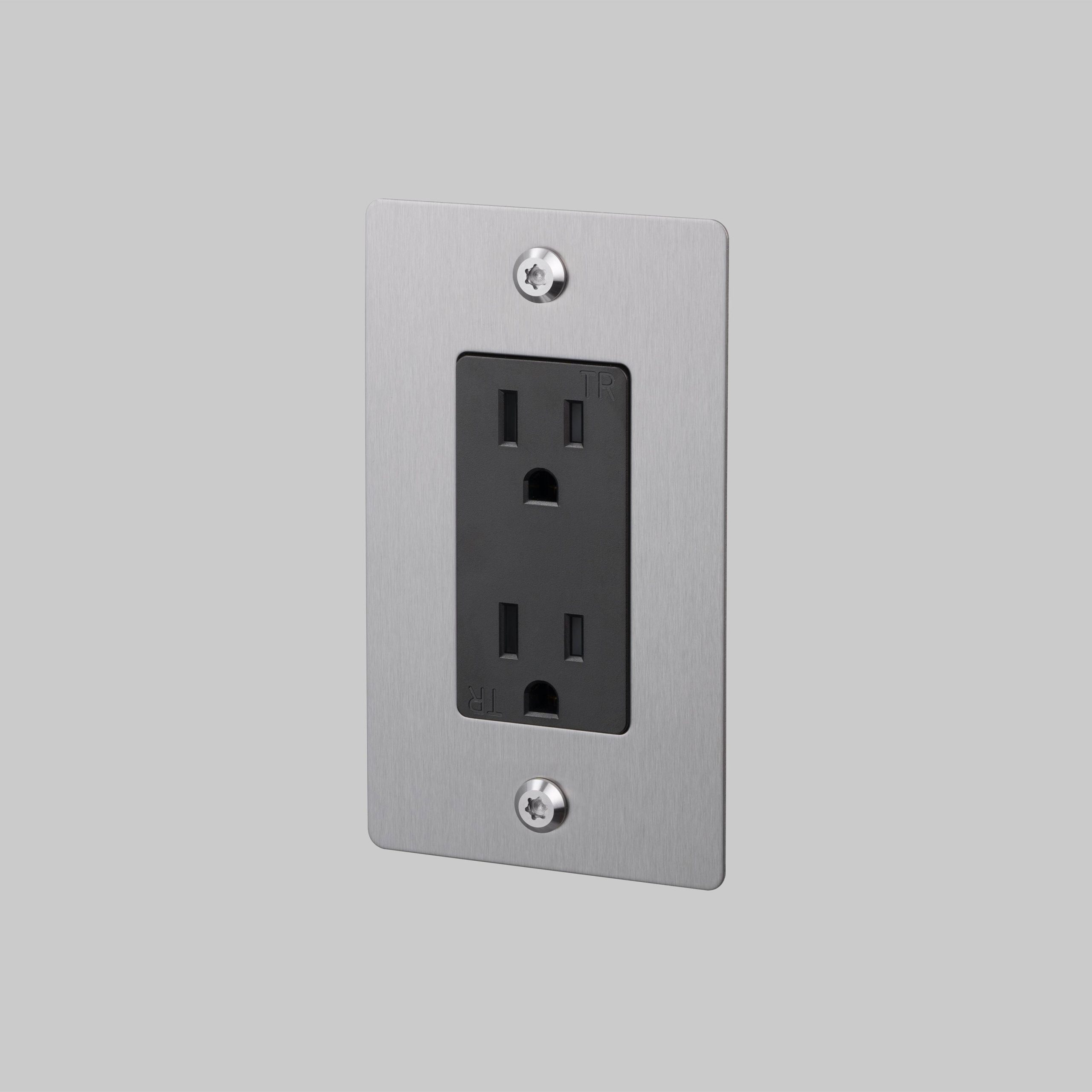 1G DUPLEX OUTLET / LINEAR / WITHOUT LOGO / STEEL