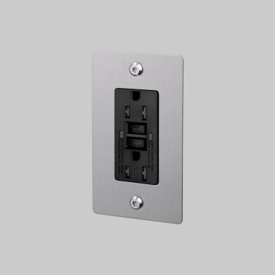 1G DUPLEX OUTLET / GFCI / LINEAR / WITHOUT LOGO / STEEL