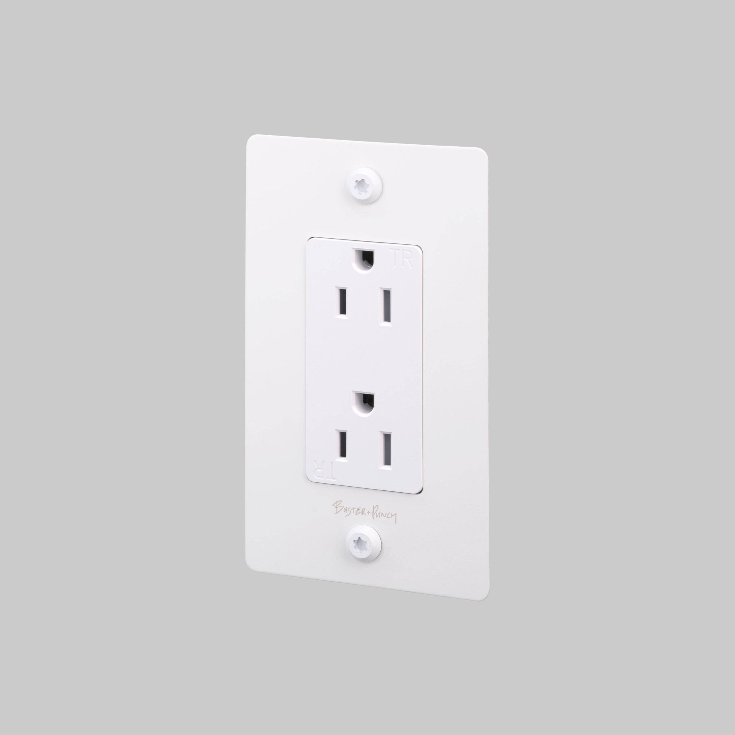 1G DUPLEX OUTLET / LINEAR / WITH LOGO / WHITE