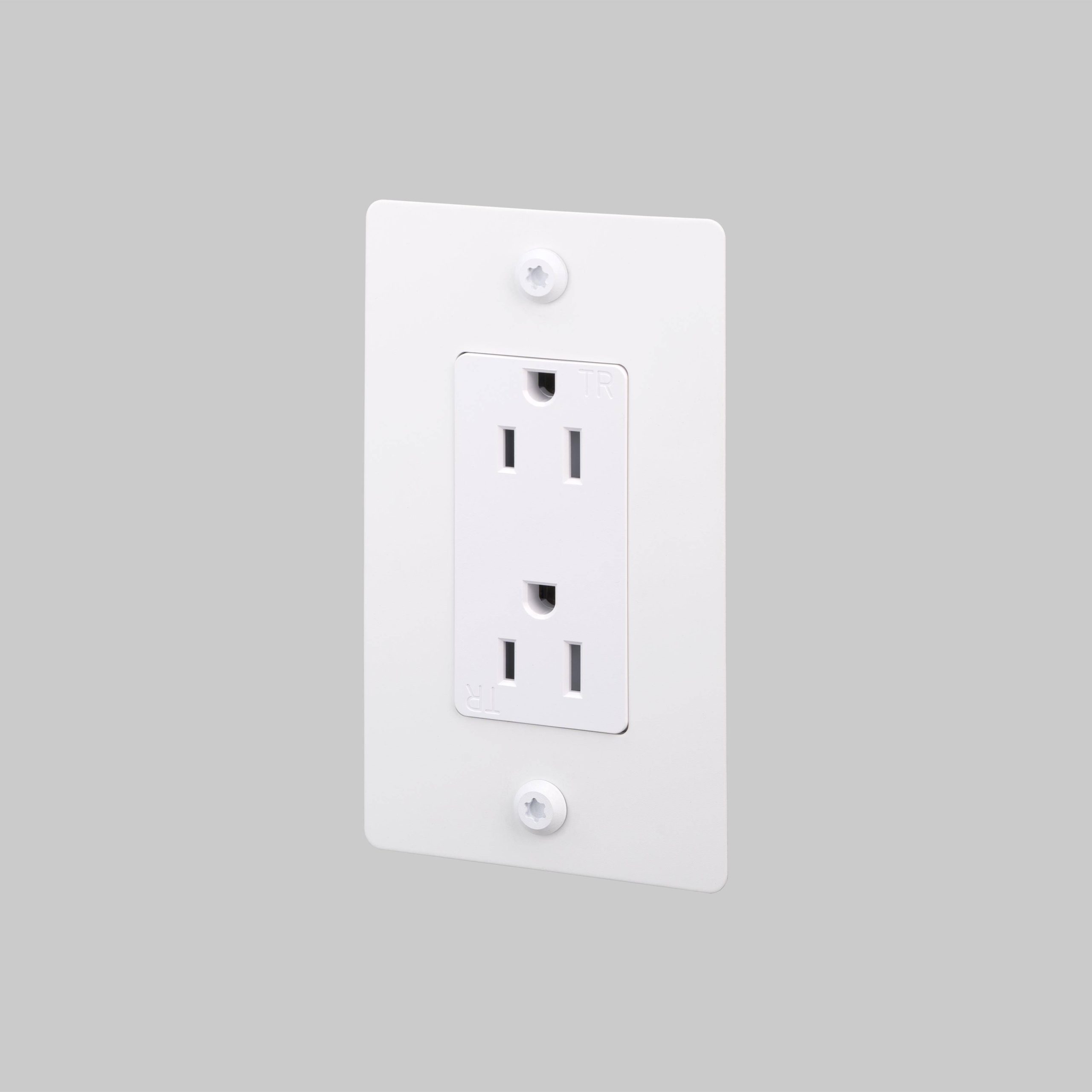 1G DUPLEX OUTLET / LINEAR / WITHOUT LOGO / WHITE