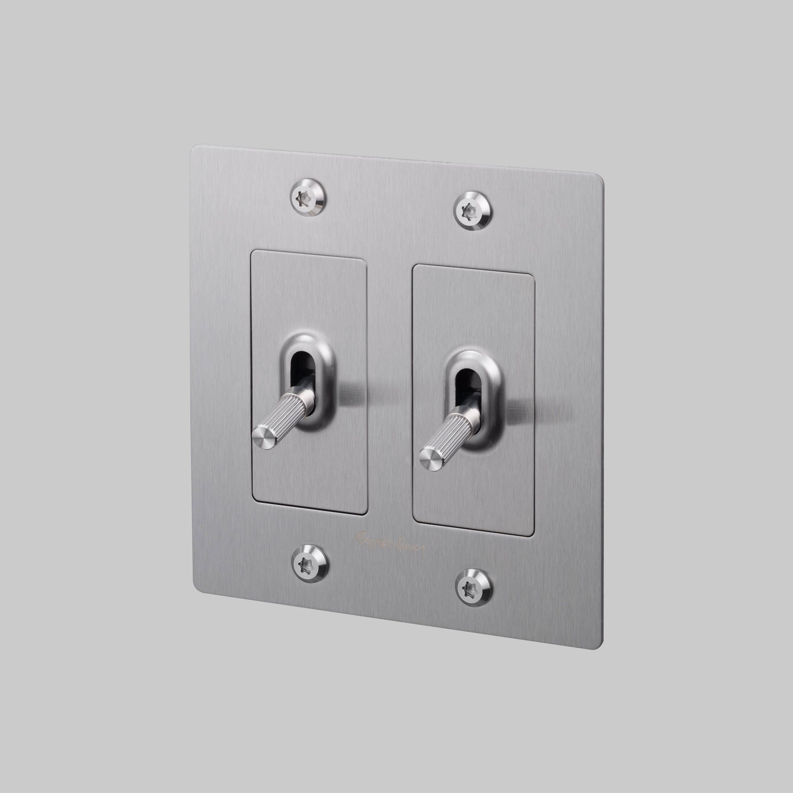 2G TOGGLE / LINEAR / WITH LOGO / STEEL