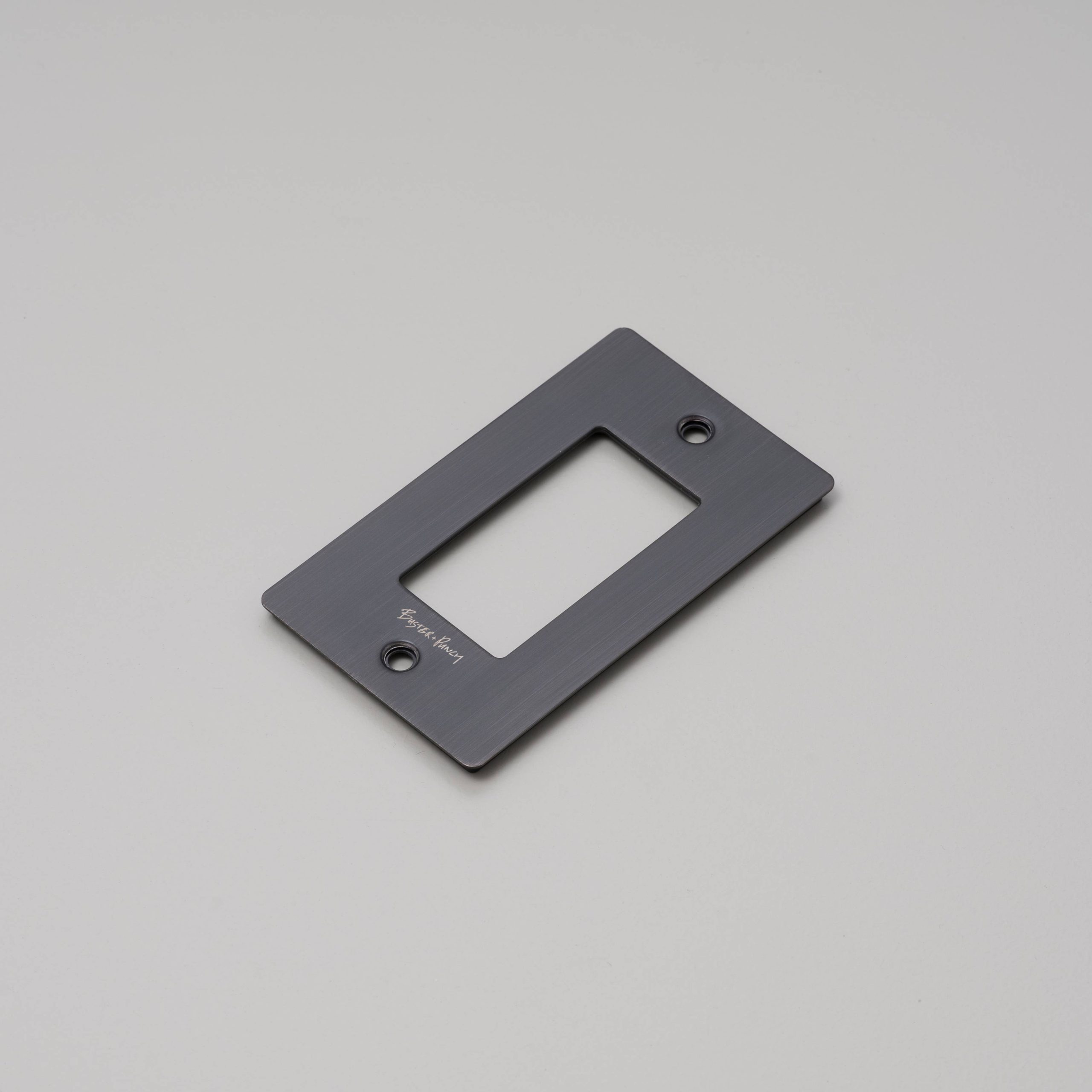 1G PLATE / WITH LOGO / SMOKED BRONZE