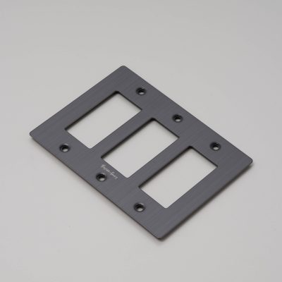 3G PLATE / WITH LOGO / SMOKED BRONZE
