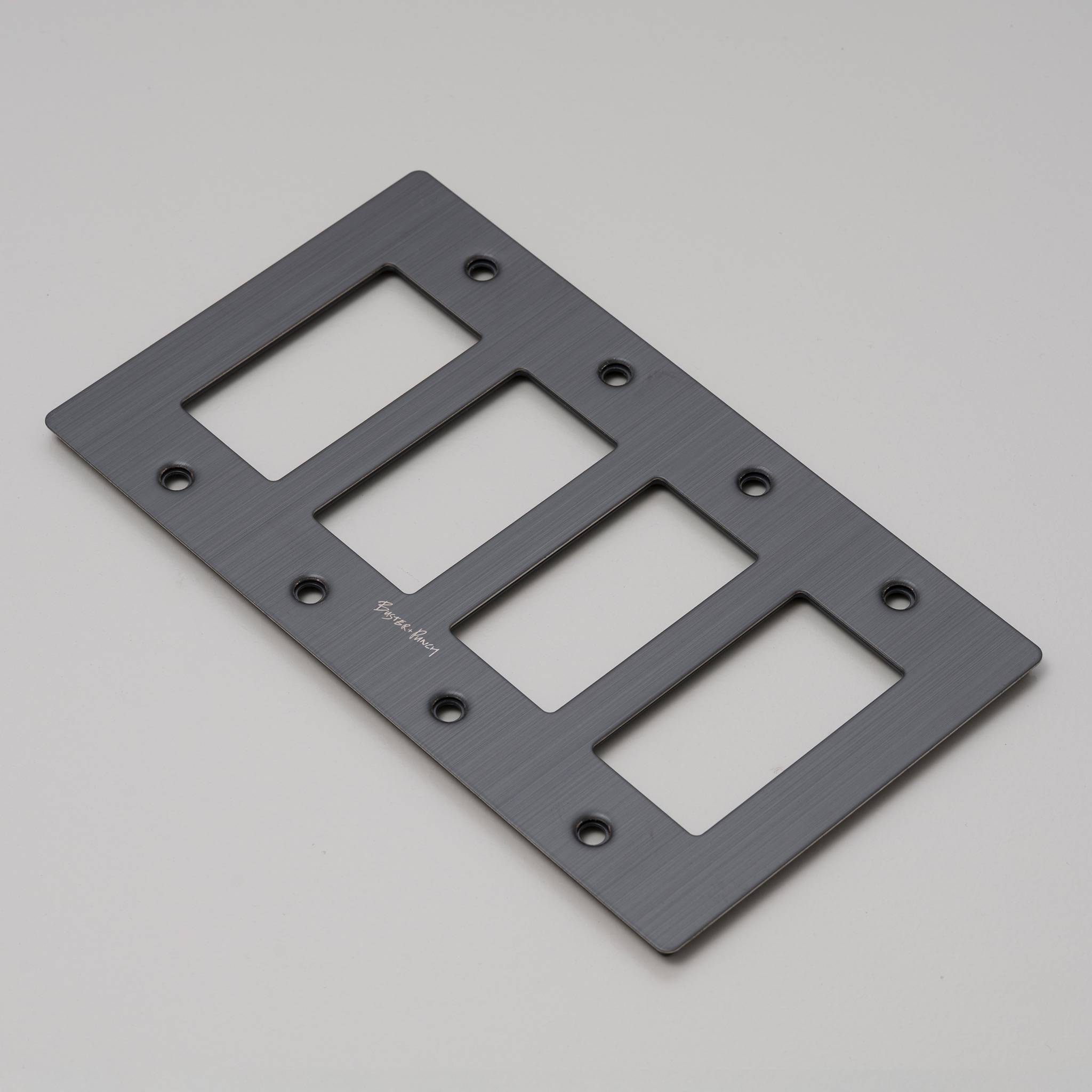 4G PLATE / WITH LOGO / SMOKED BRONZE
