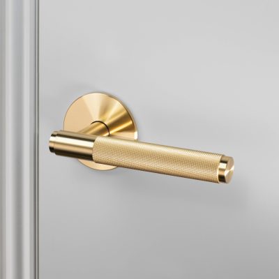 DOOR HANDLE SET / PASSAGE / CROSS / BRASS