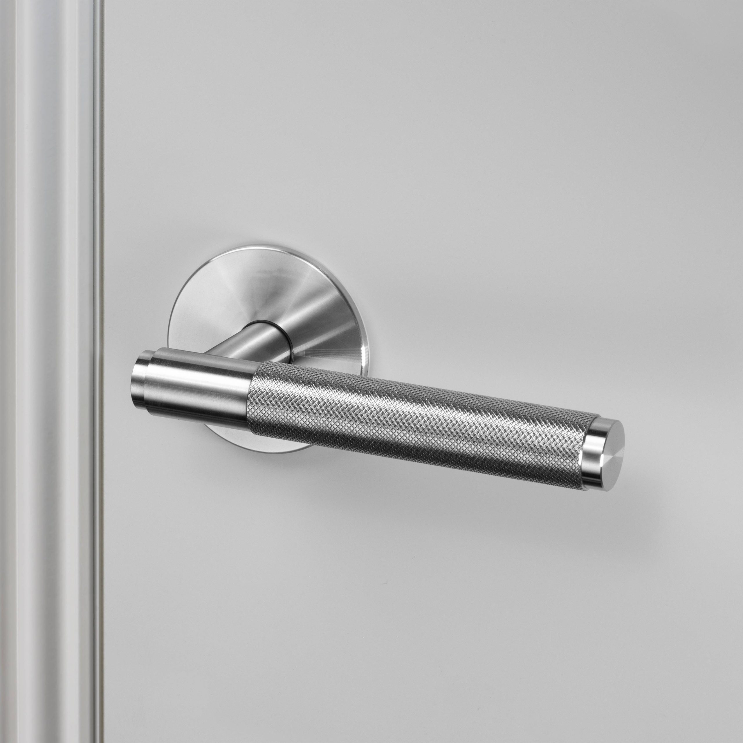DOOR HANDLE SET / PASSAGE / CROSS / STEEL