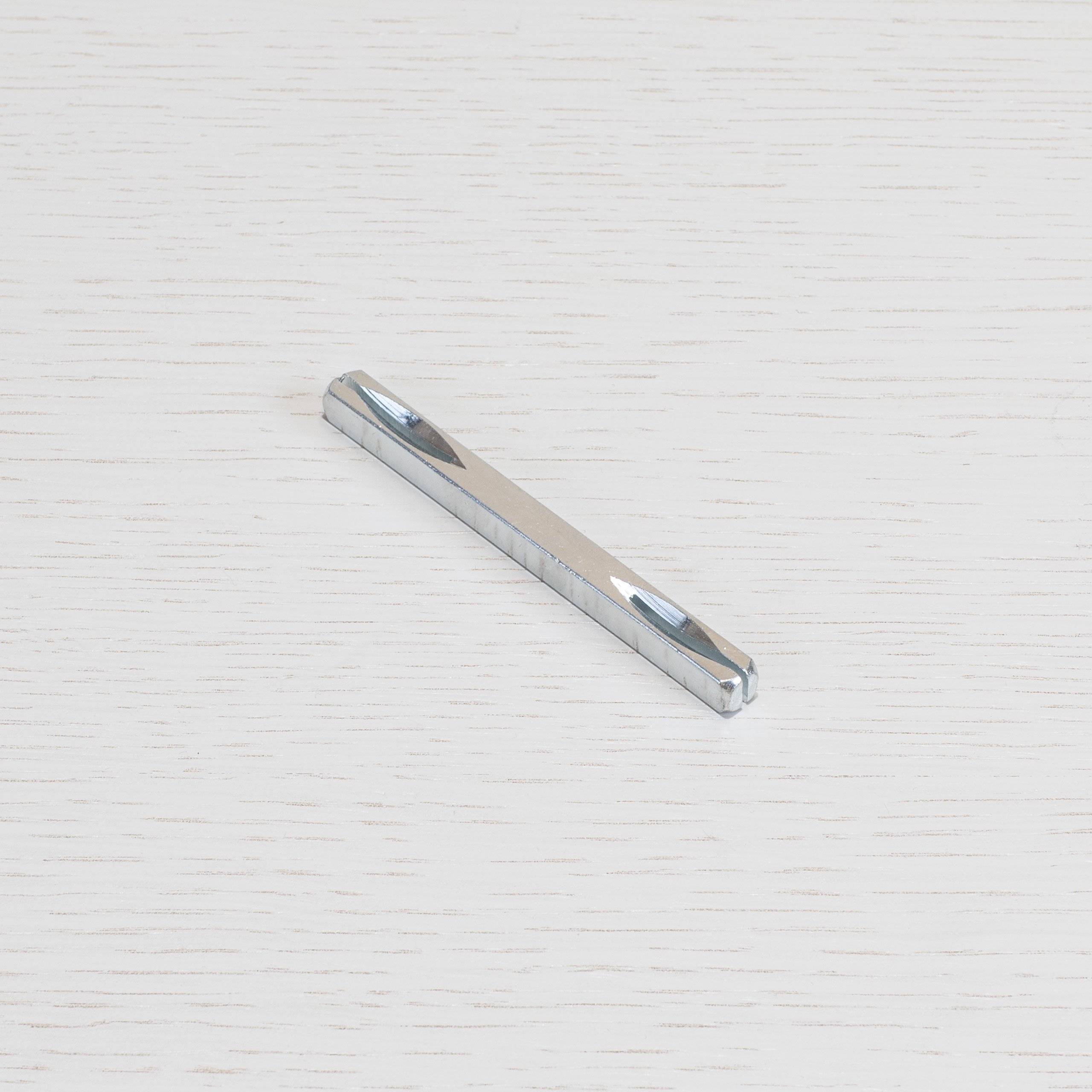 DOOR HANDLE + KNOB SPINDLE 100MM