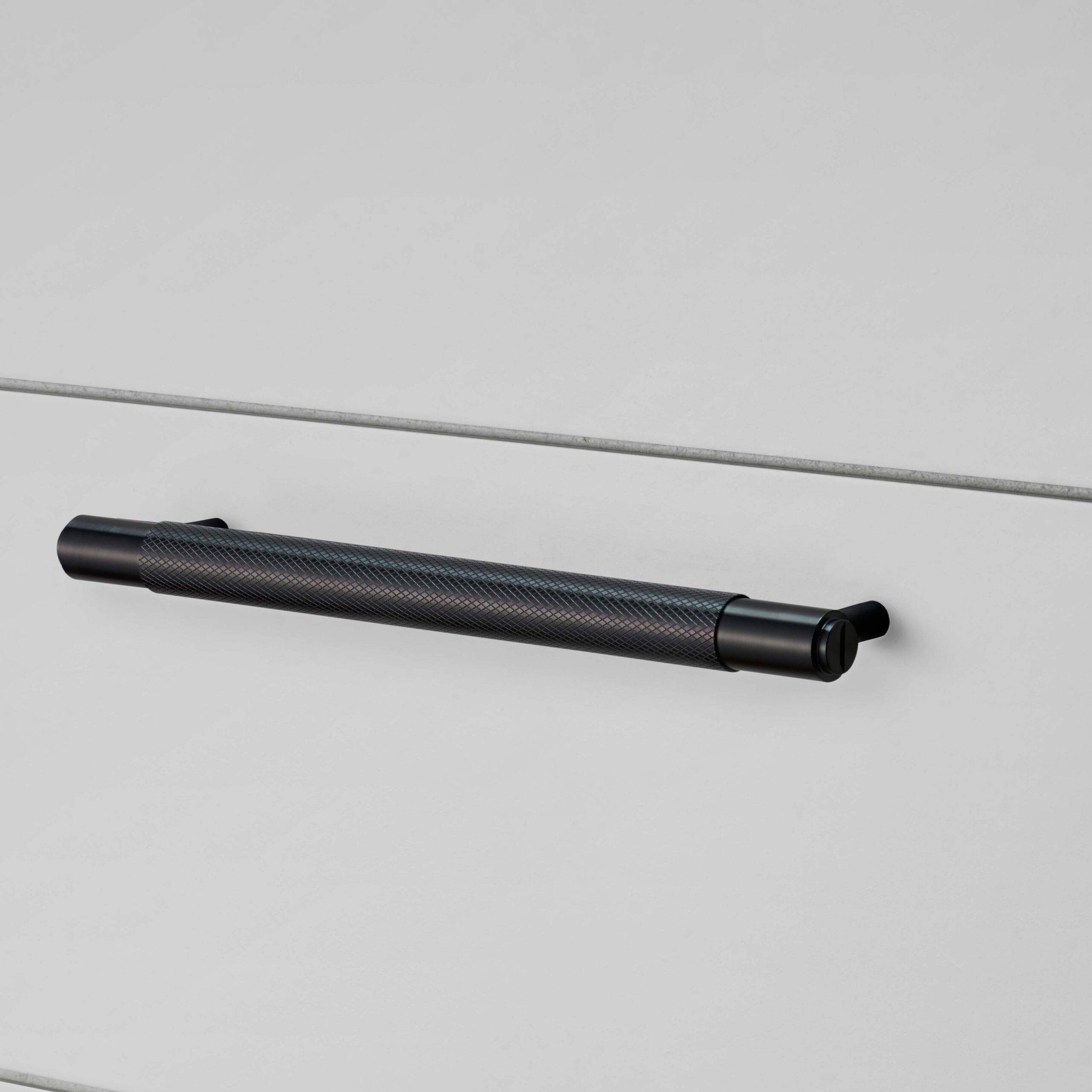 PULL BAR / CROSS / SMALL / BLACK